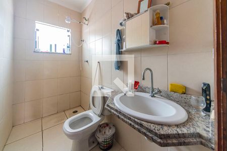 Casa à venda com 192m², 3 quartos e 4 vagas Casa à venda com 192m², 3 quartos e 4 vagasBanheiro Social