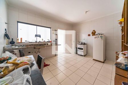 Casa à venda com 192m², 3 quartos e 4 vagas Casa à venda com 192m², 3 quartos e 4 vagasCozinha