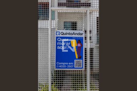 Casa à venda com 192m², 3 quartos e 4 vagas Casa à venda com 192m², 3 quartos e 4 vagasPlaca Banner Instalada na Fachada