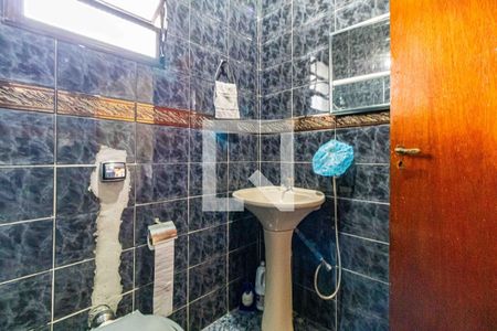 Casa à venda com 385m², 6 quartos e 8 vagasCasa 01 - Banheiro suite