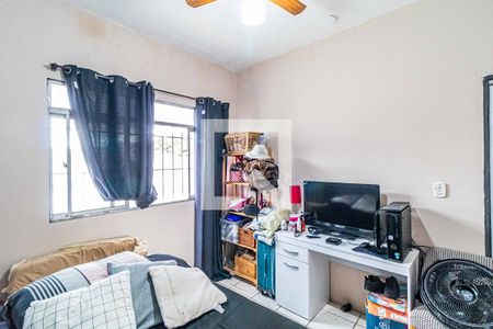 Casa à venda com 385m², 6 quartos e 8 vagasCasa 02 - Quarto 01