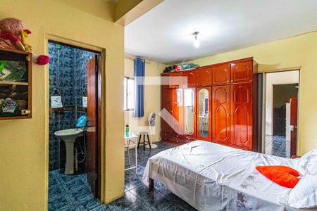 Casa 01 - Suite de casa à venda com 6 quartos, 385m² em Jardim Jussara, São Paulo