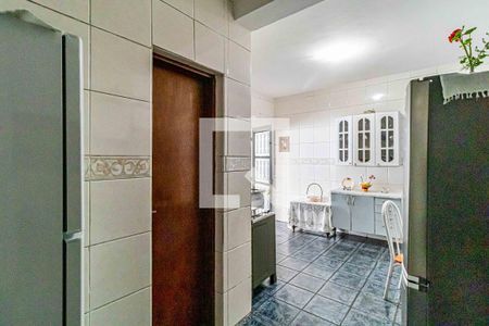 Casa à venda com 385m², 6 quartos e 8 vagasCasa 01 - Cozinha