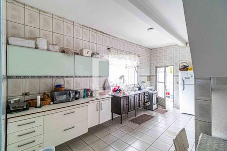 Casa à venda com 385m², 6 quartos e 8 vagasCasa 02 - Cozinha