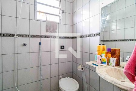 Casa à venda com 385m², 6 quartos e 8 vagasCasa 02 - Banheiro social