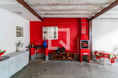 Casa à venda com 385m², 6 quartos e 8 vagasPátio - Churrasqueira