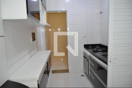 Apartamento para alugar com 95m², 3 quartos e sem vagacozinha