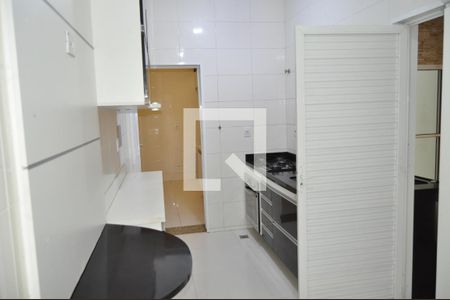 Apartamento para alugar com 95m², 3 quartos e sem vagacozinha