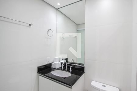 Apartamento à venda com 76m², 2 quartos e 2 vagasBanheiro da Suíte