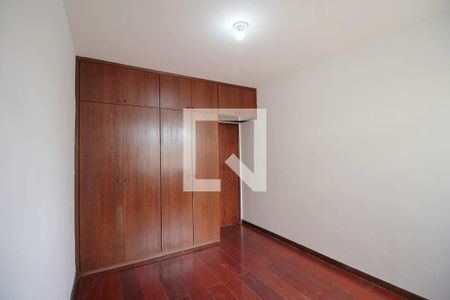 Apartamento à venda com 140m², 4 quartos e 2 vagasQuarto 