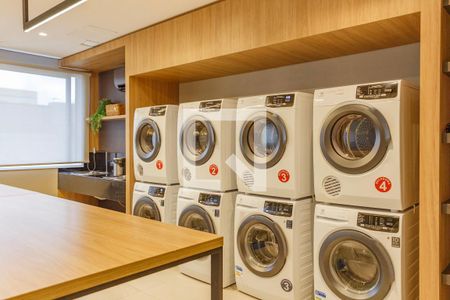 Studio para alugar com 27m², 1 quarto e sem vaga Studio para alugar com 27m², 1 quarto e sem vagaLavanderia