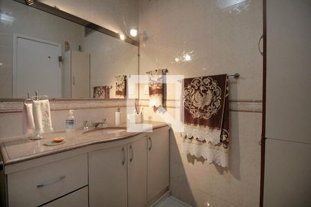 Apartamento à venda com 115m², 3 quartos e sem vagaBanheiro da Suíte