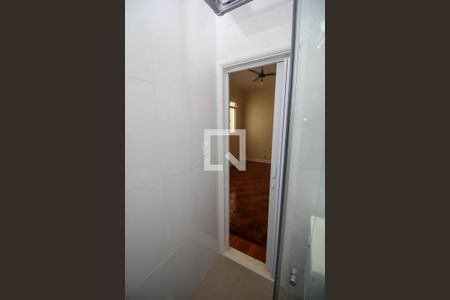 Banheiro de apartamento para alugar com 1 quarto, 23m² em Catete, Rio de Janeiro