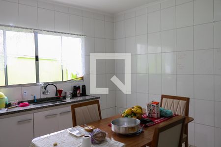 Casa à venda com 118m², 3 quartos e 2 vagasCozinha