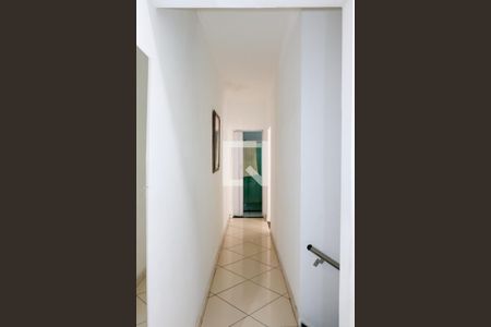 Casa à venda com 118m², 3 quartos e 2 vagasCorredor Quartos