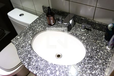 Banheiro de apartamento à venda com 3 quartos, 80m² em Vila Progredior, São Paulo