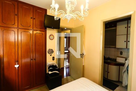 Apartamento à venda com 80m², 3 quartos e 1 vaga Apartamento à venda com 80m², 3 quartos e 1 vagaSuíte