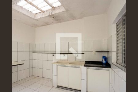 Casa para alugar com 75m², 1 quarto e 1 vagaÁrea de Serviço