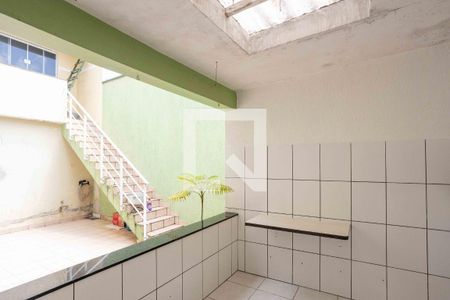 Casa para alugar com 75m², 1 quarto e 1 vagaÁrea de Serviço