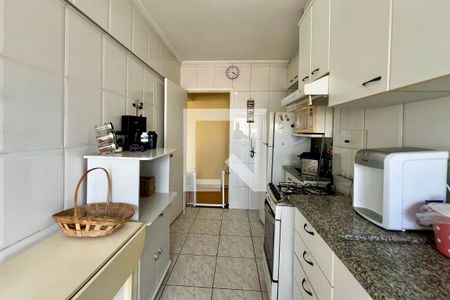 Apartamento à venda com 80m², 2 quartos e sem vaga Apartamento à venda com 80m², 2 quartos e sem vagaCozinha