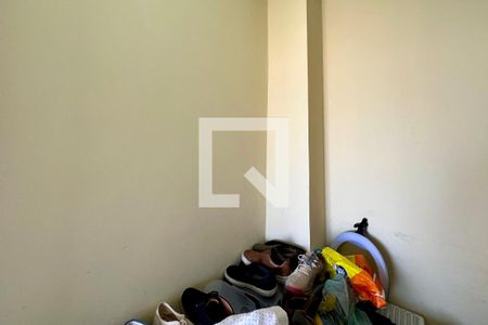 Apartamento à venda com 80m², 2 quartos e sem vaga Apartamento à venda com 80m², 2 quartos e sem vagaQuarto de Serviço