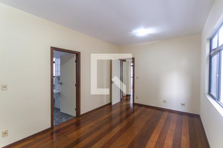 Sala de apartamento para alugar com 3 quartos, 80m² em Santo Agostinho, Belo Horizonte