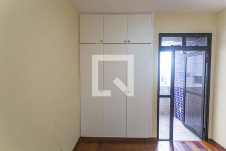 Apartamento para alugar com 88m², 3 quartos e 2 vagasArmário do Quarto 2