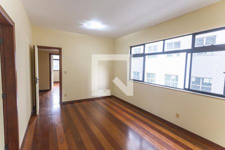 Sala de apartamento para alugar com 3 quartos, 80m² em Santo Agostinho, Belo Horizonte