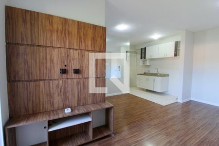 Sala de apartamento para alugar com 2 quartos, 56m² em Jardim Barbacena, Cotia