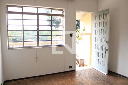 Sala de casa à venda com 4 quartos, 180m² em Vila Gomes, São Paulo