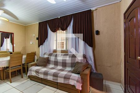 Sala de casa à venda com 3 quartos, 135m² em Fátima, Canoas