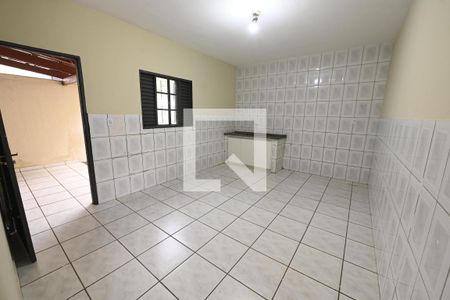 Sala de casa para alugar com 2 quartos, 150m² em Residencial Celina Park, Goiânia