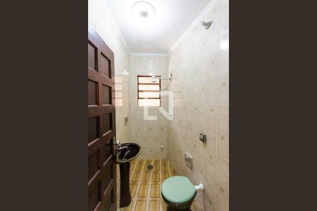 Banheiro de casa para alugar com 1 quarto, 55m² em Santa Teresinha, Santo André