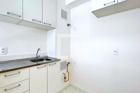Cozinha de apartamento para alugar com 1 quarto, 28m² em Vila das Bandeiras, Guarulhos