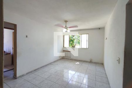 Sala de apartamento para alugar com 2 quartos, 71m² em Taquara, Rio de Janeiro