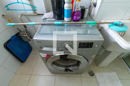 Apartamento à venda com 96m², 2 quartos e 2 vagas Apartamento à venda com 96m², 2 quartos e 2 vagasCozinha e Área de Serviço