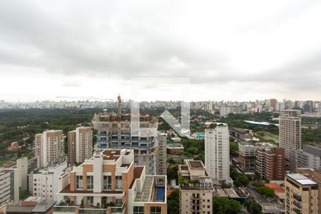 Vista de apartamento à venda com 4 quartos, 280m² em Moema, São Paulo