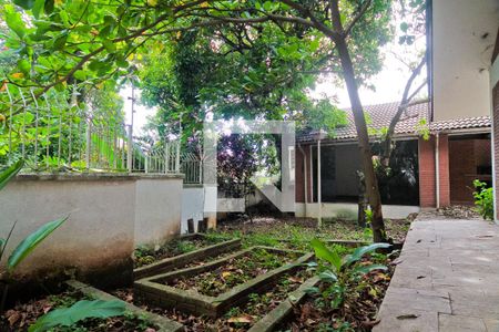 Casa para alugar com 650m², 4 quartos e 8 vagas Casa para alugar com 650m², 4 quartos e 8 vagasÁrea externa