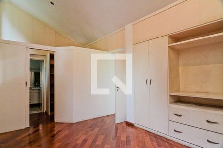 Casa para alugar com 650m², 4 quartos e 8 vagas Casa para alugar com 650m², 4 quartos e 8 vagasSuíte 3