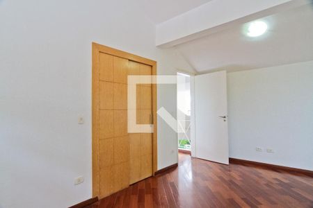 Casa para alugar com 650m², 4 quartos e 8 vagas Casa para alugar com 650m², 4 quartos e 8 vagasSuíte 2