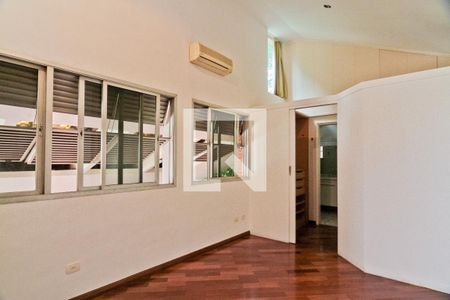 Casa para alugar com 650m², 4 quartos e 8 vagas Casa para alugar com 650m², 4 quartos e 8 vagasSuíte 3