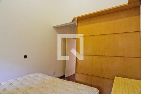 Casa para alugar com 650m², 4 quartos e 8 vagas Casa para alugar com 650m², 4 quartos e 8 vagasSuíte 1