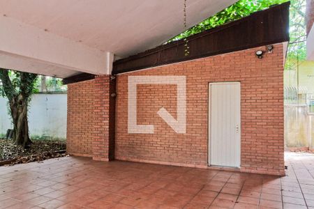 Casa para alugar com 650m², 4 quartos e 8 vagas Casa para alugar com 650m², 4 quartos e 8 vagasÁrea externa