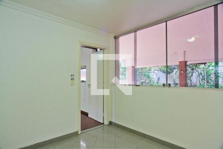 Casa para alugar com 650m², 4 quartos e 8 vagas Casa para alugar com 650m², 4 quartos e 8 vagasCopa