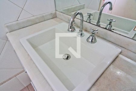 Casa para alugar com 650m², 4 quartos e 8 vagas Casa para alugar com 650m², 4 quartos e 8 vagasBanheiro da Suíte 2