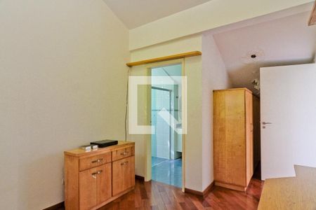 Casa para alugar com 650m², 4 quartos e 8 vagas Casa para alugar com 650m², 4 quartos e 8 vagasSuíte 4