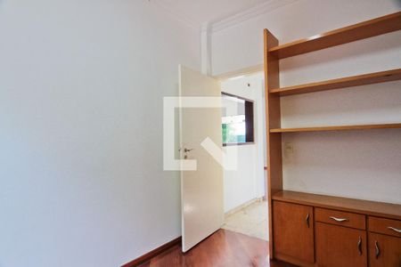 Casa para alugar com 650m², 4 quartos e 8 vagas Casa para alugar com 650m², 4 quartos e 8 vagasEscritório