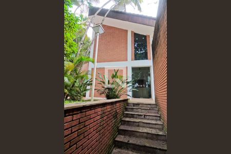 Casa para alugar com 650m², 4 quartos e 8 vagas Casa para alugar com 650m², 4 quartos e 8 vagasÁrea externa