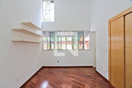 Casa para alugar com 650m², 4 quartos e 8 vagas Casa para alugar com 650m², 4 quartos e 8 vagasSuíte 2