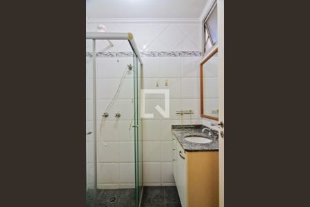 Casa para alugar com 650m², 4 quartos e 8 vagas Casa para alugar com 650m², 4 quartos e 8 vagasBanheiro da Suíte 1